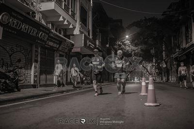 VNExpress Midnight 2022